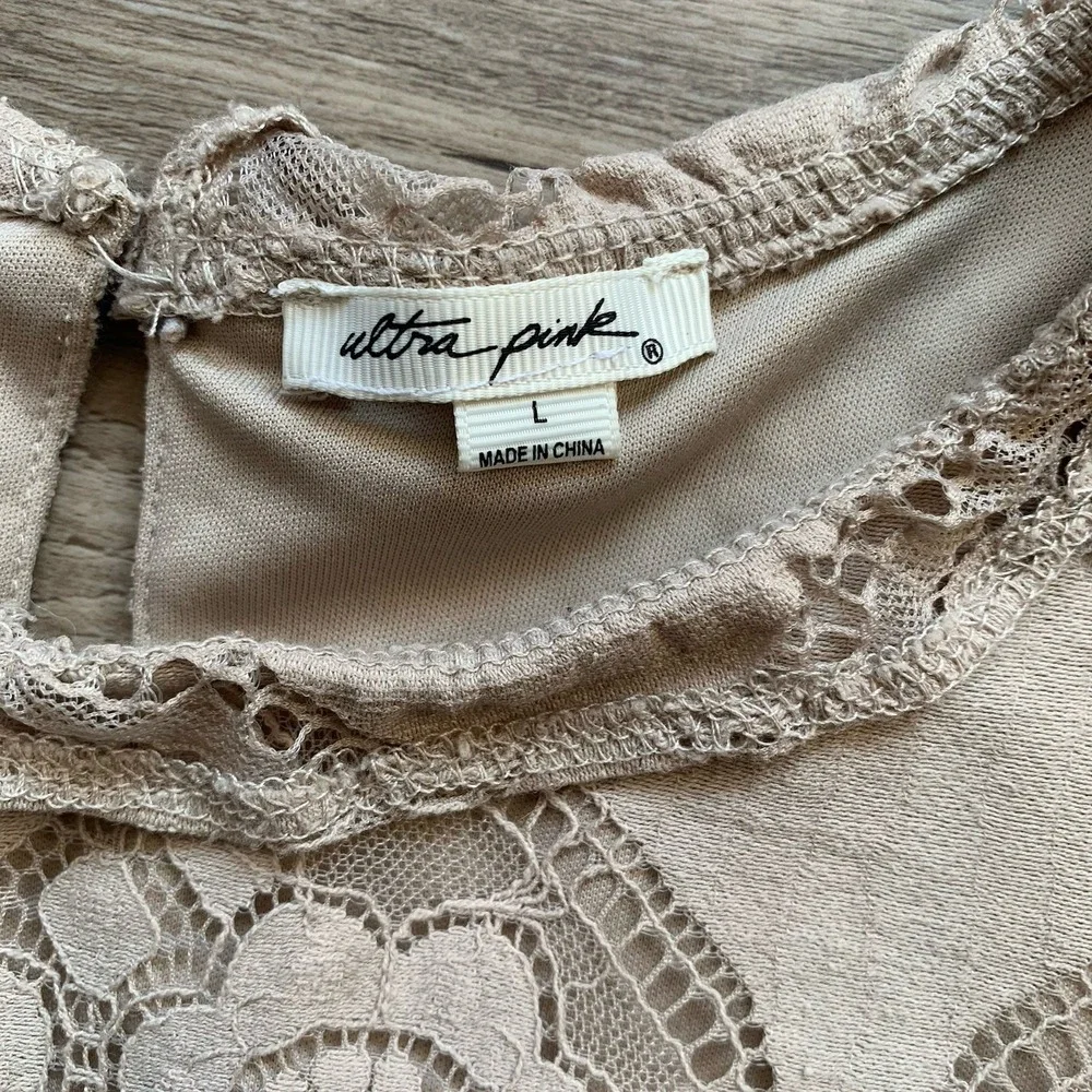 ULTRA PINK Cute Floral Lace Beige Top Smocked Long Sheer Sleeve Mock Blouse L
